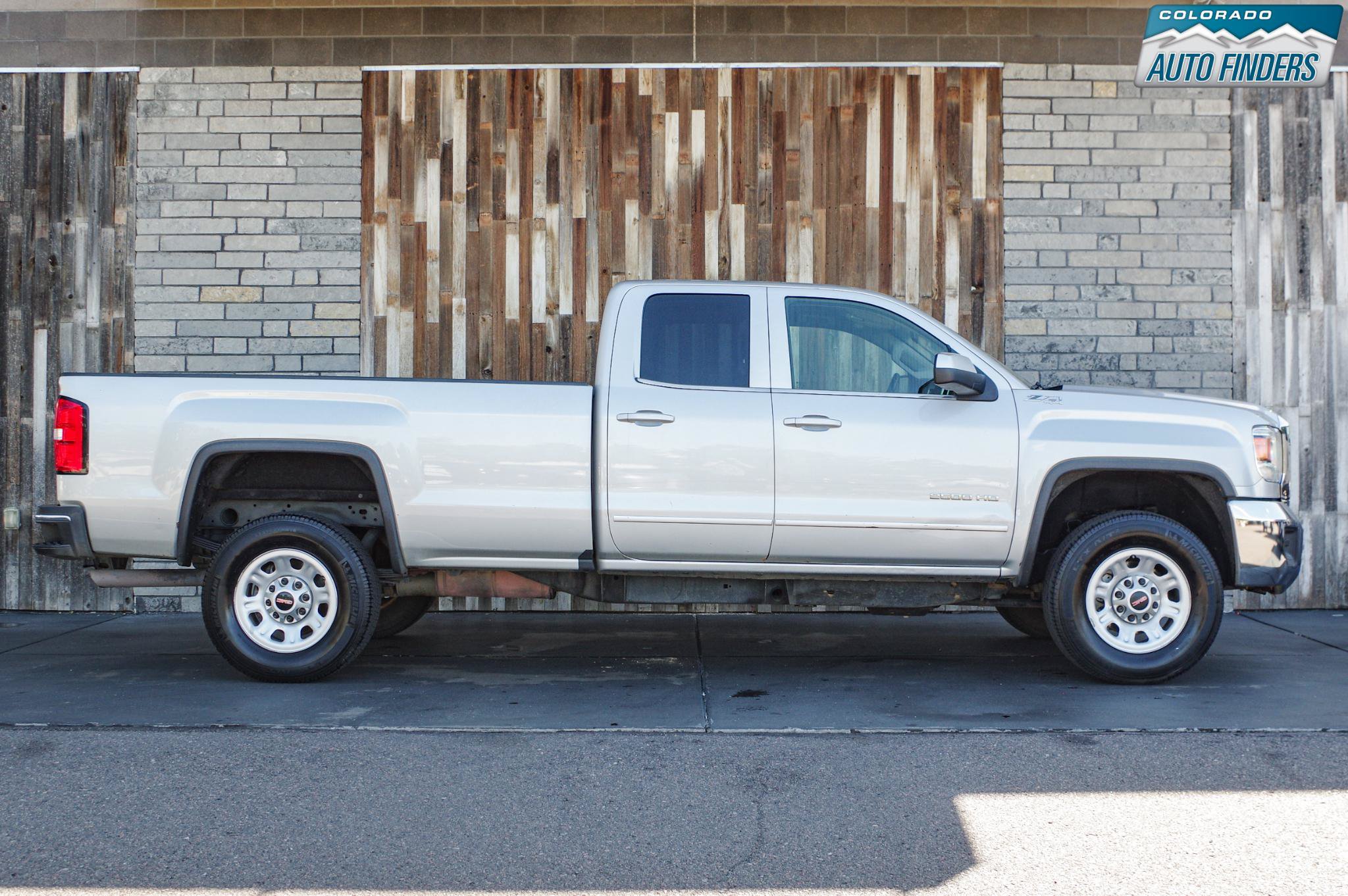 Used 2017 GMC Sierra 2500 SLE w/ Snow Plow Prep Package AWD/4WD image 8