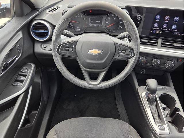 Certified 2024 Chevrolet Trax LS w/ LS Convenience Package FWD image 13