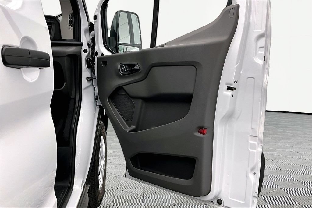 Used 2026 Ford Transit 150 Low Roof RWD image 24