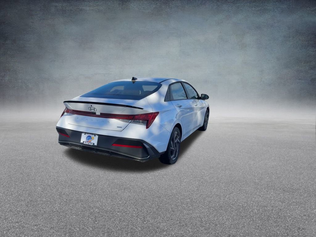 New 2025 Hyundai Elantra SEL image 21