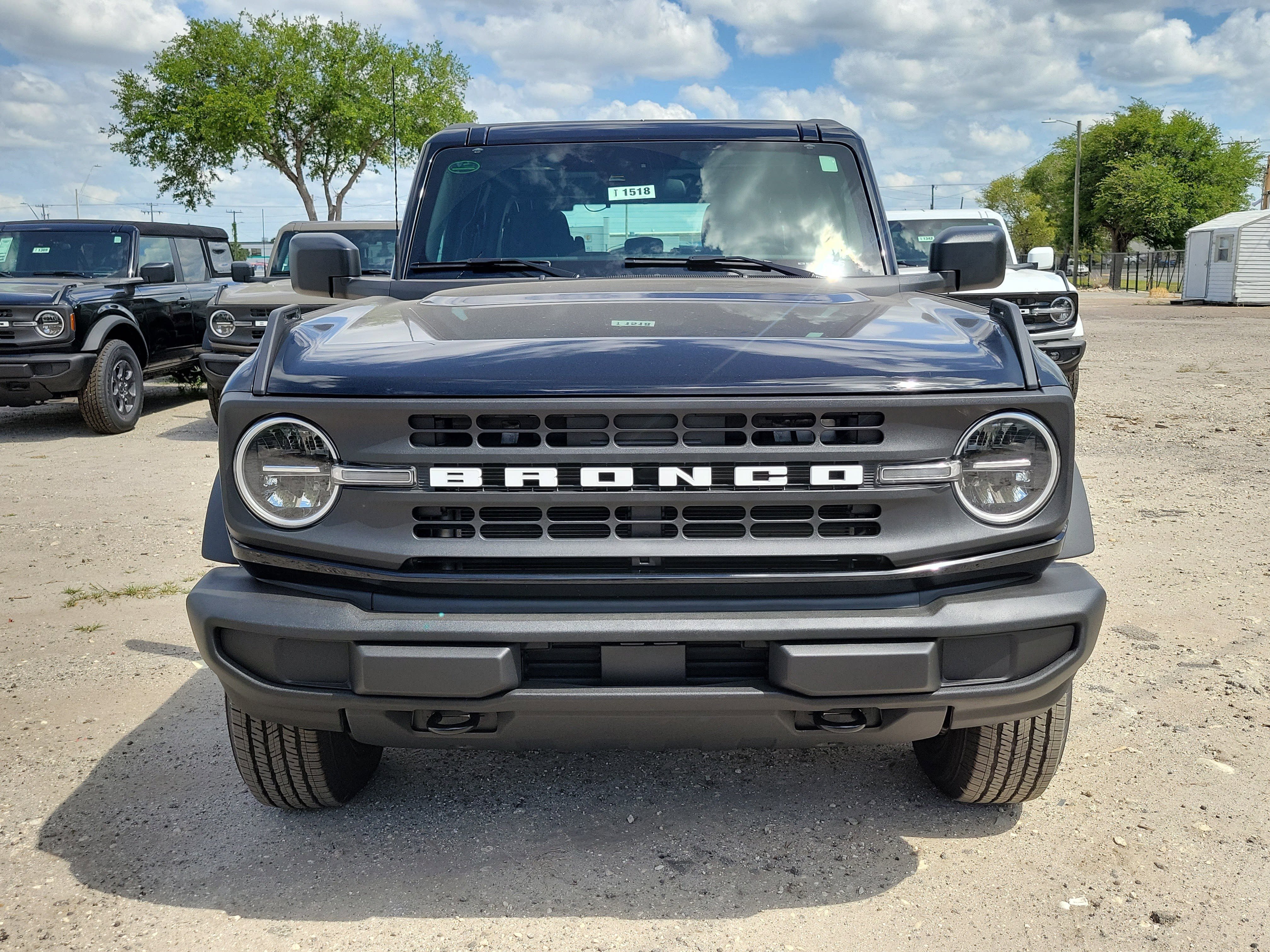 New 2026 Ford Bronco 4-Door AWD/4WD image 3