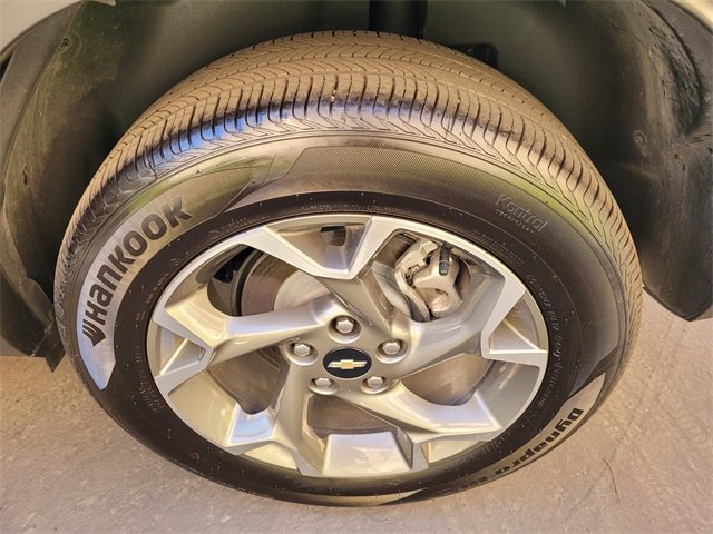 Used 2025 Chevrolet Trax LT w/ LPO, Blackout Package image 26