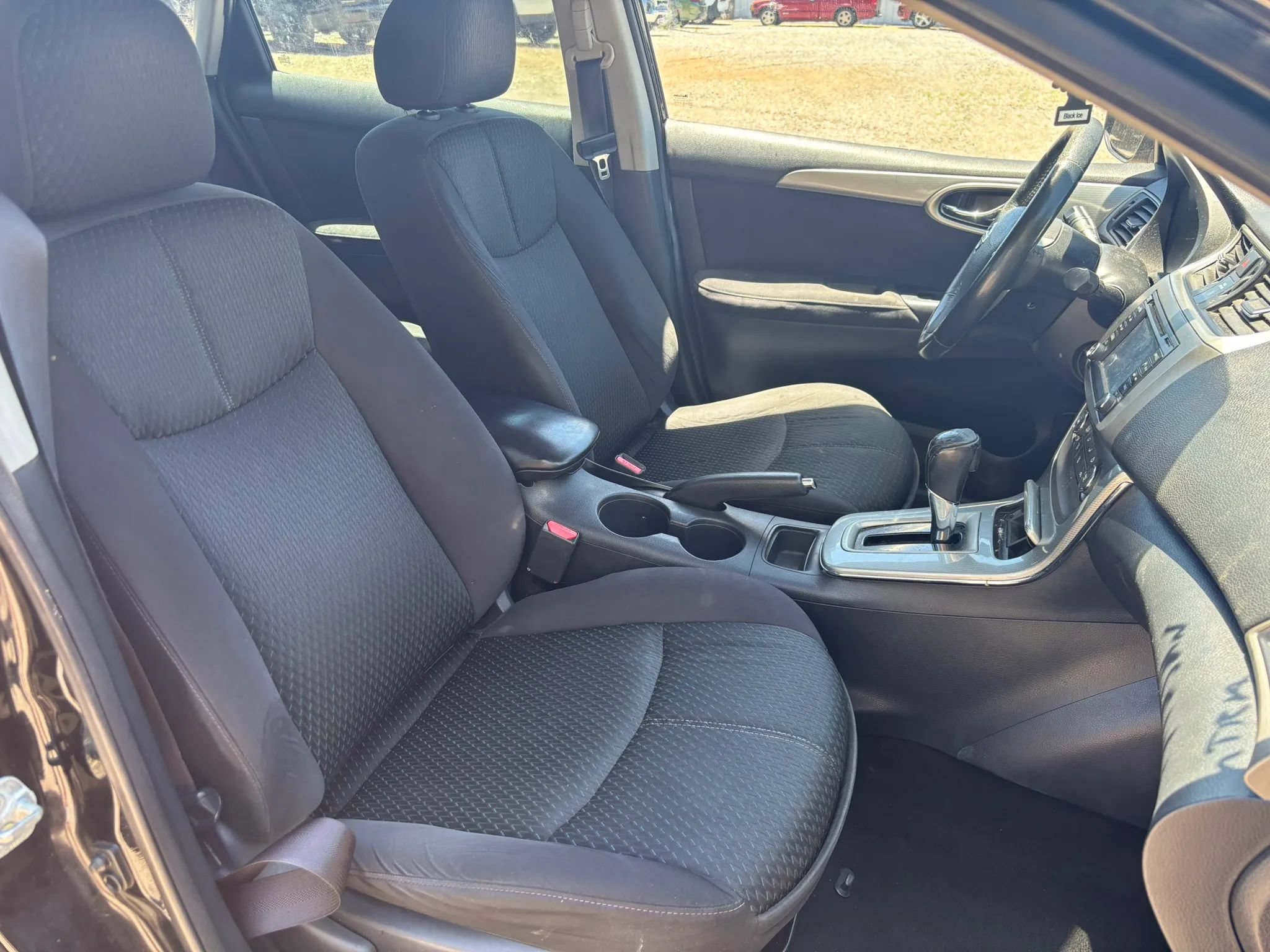 Used 2014 Nissan Sentra SR w/ Premium Package FWD image 18