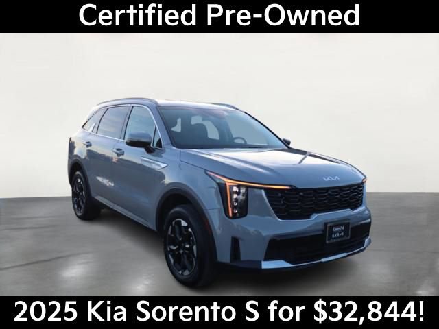 Used 2025 Kia Sorento S image 1