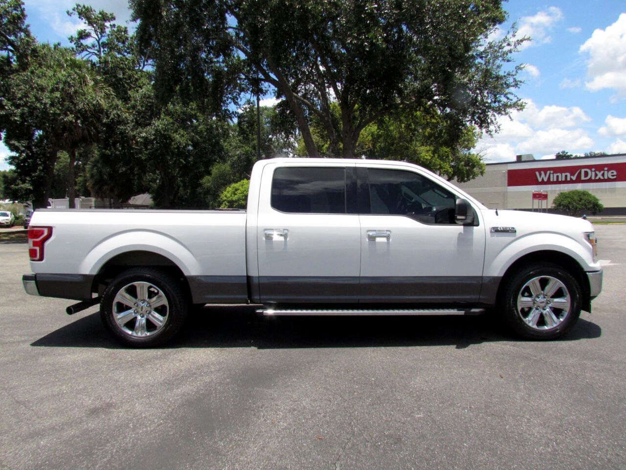 Used 2019 Ford F150 XLT w/ Equipment Group 302A Luxury image 11
