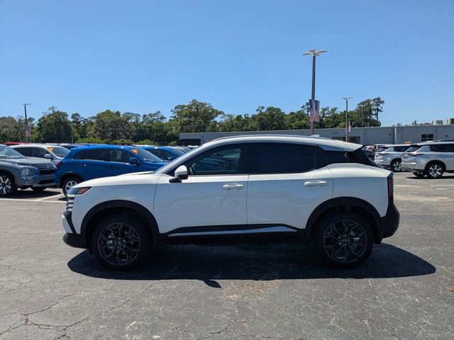 Used 2025 Nissan Kicks SR image 6