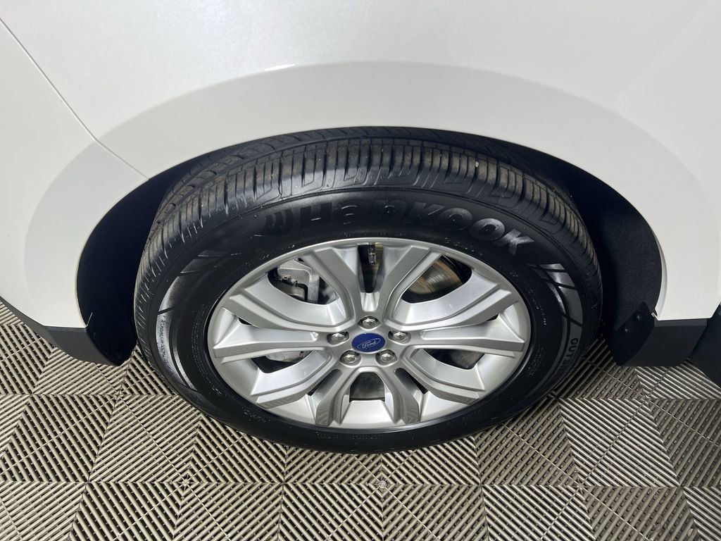 Used 2022 Ford Edge Titanium image 33