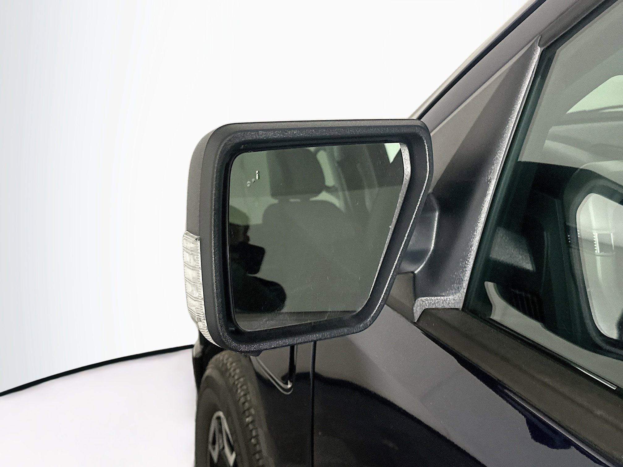 Used 2023 Ford F150 Lightning XLT image 16