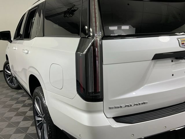Used 2025 Cadillac Escalade Sport AWD/4WD image 30