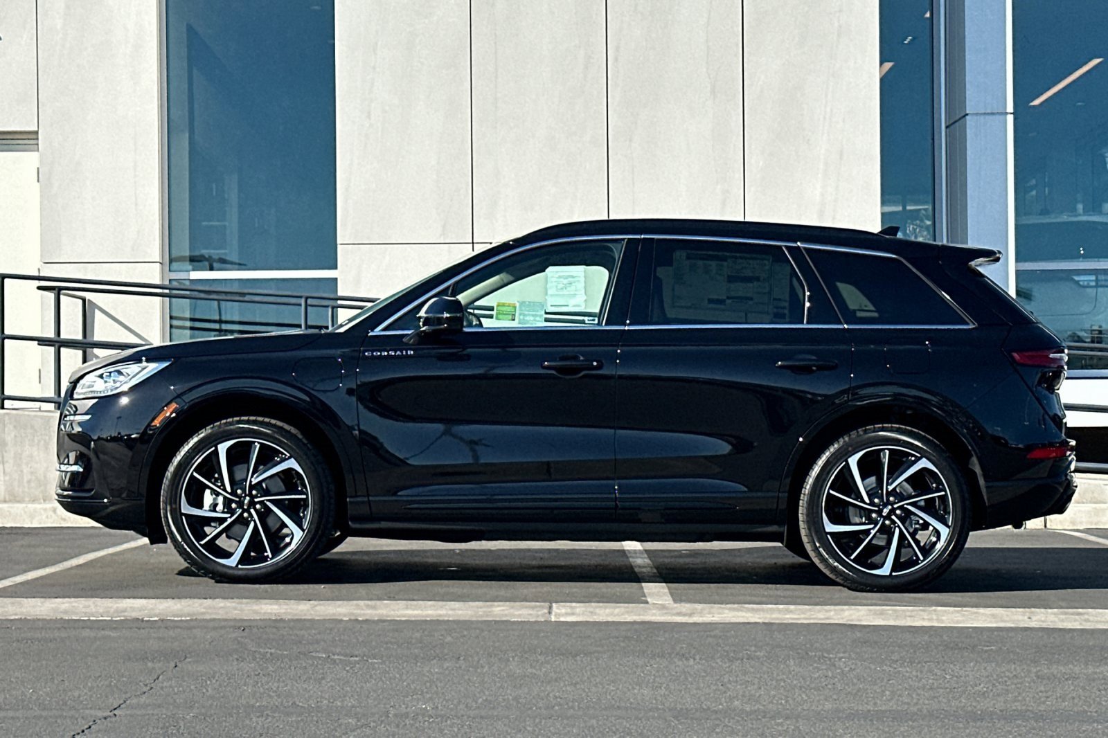 New 2025 Lincoln Corsair Grand Touring w/ Equipment Group 301A image 6