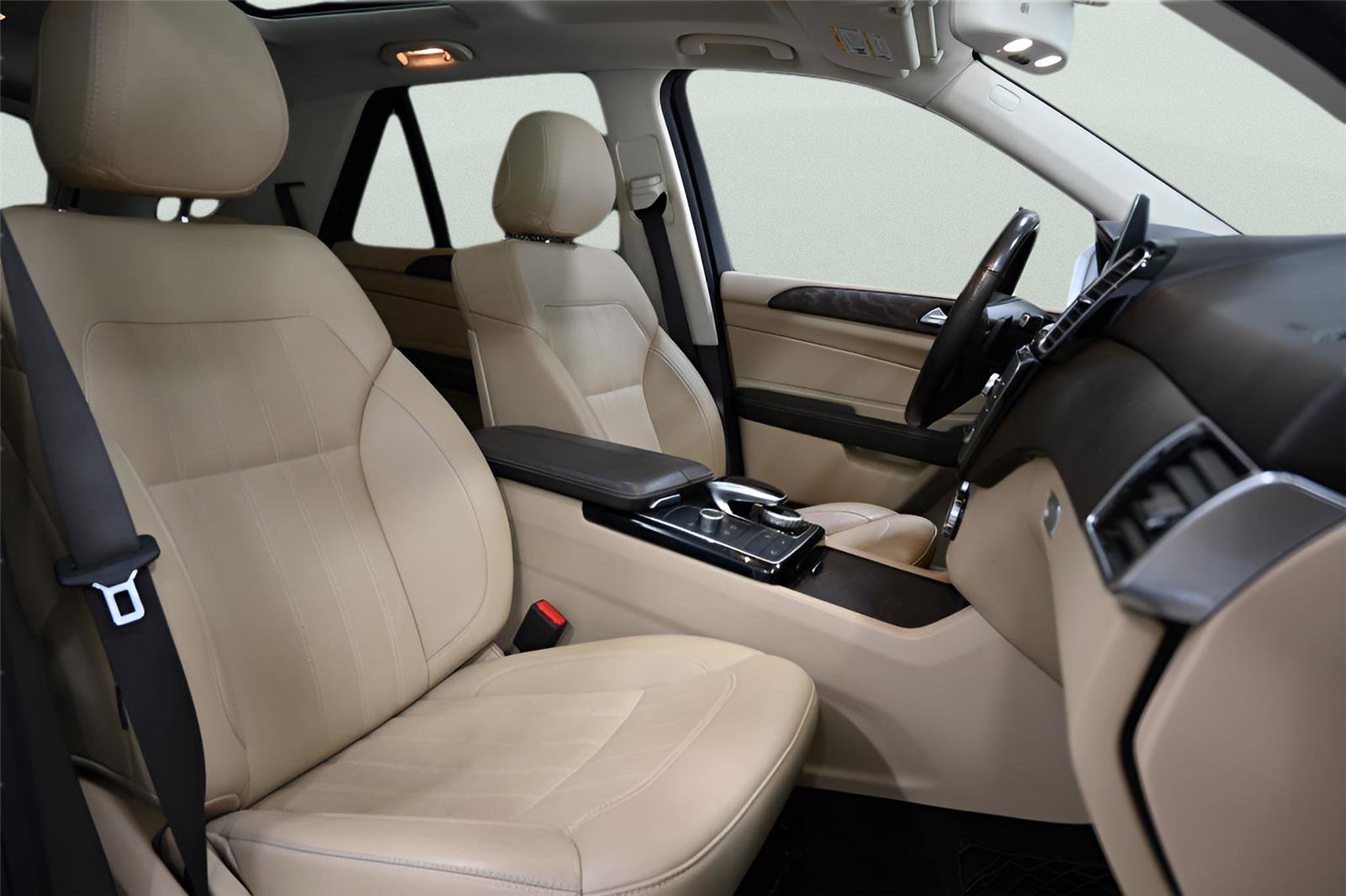 Used 2019 Mercedes-Benz GLE 400 4MATIC w/ Premium 1 Package image 22