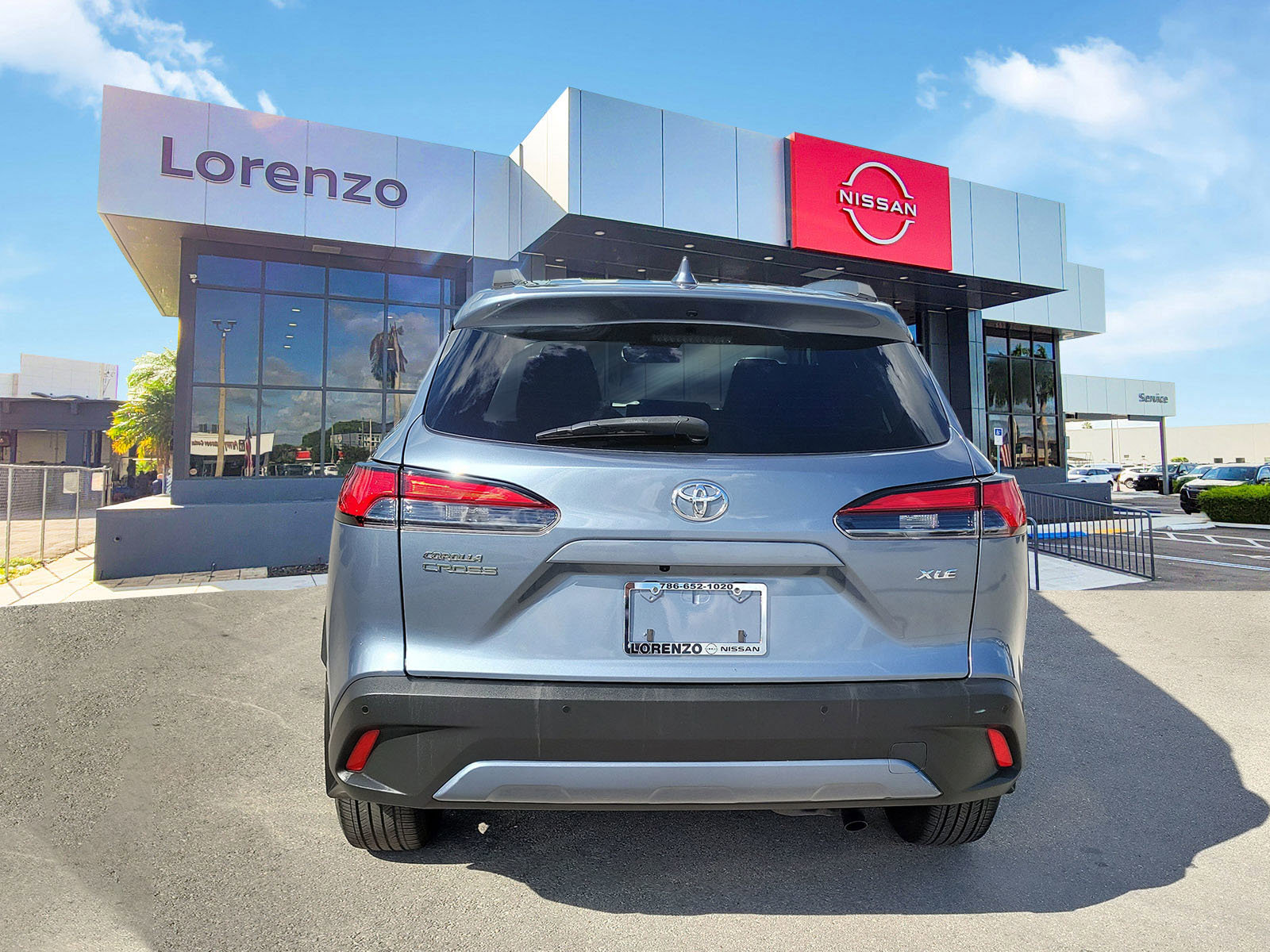 Used 2023 Toyota Corolla Cross XLE image 5