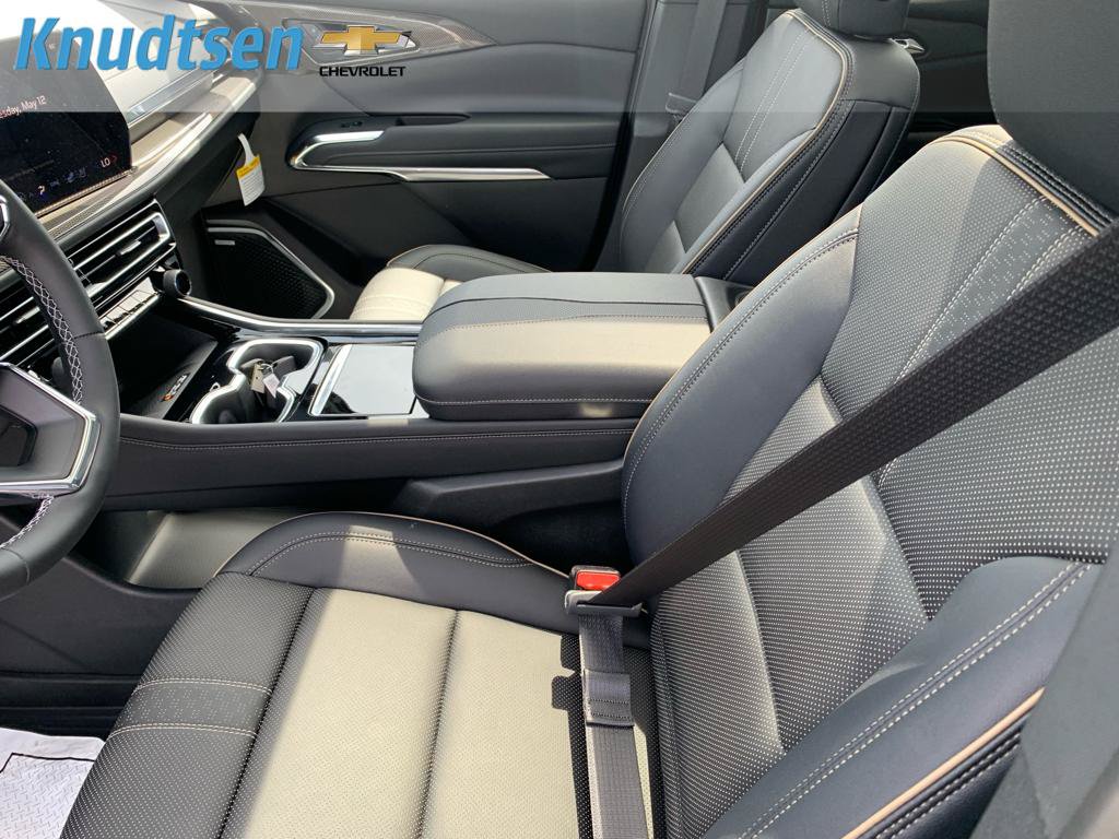 New 2026 Chevrolet Traverse High Country w/ LPO, Floor Liner Package AWD/4WD image 18