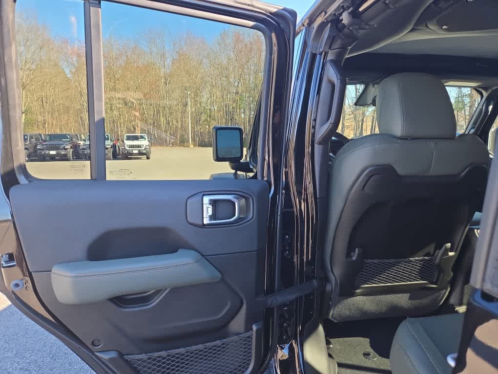 New 2026 Jeep Gladiator Mojave AWD/4WD image 21