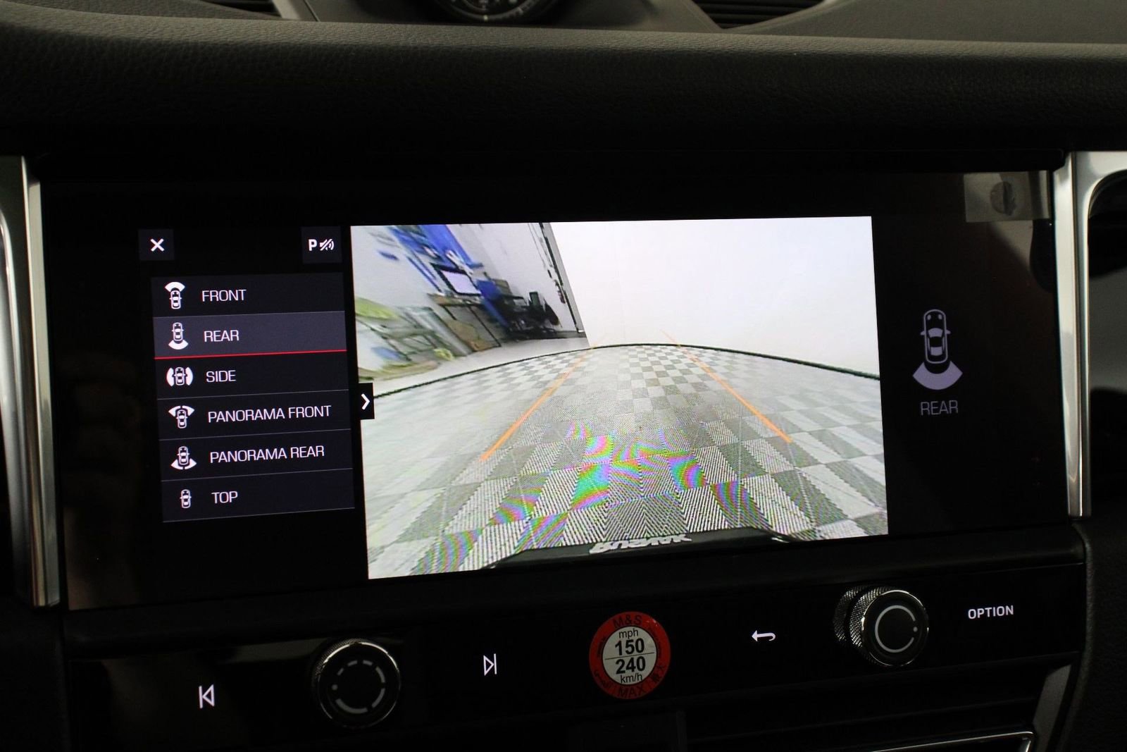 Certified 2025 Porsche Macan image 17