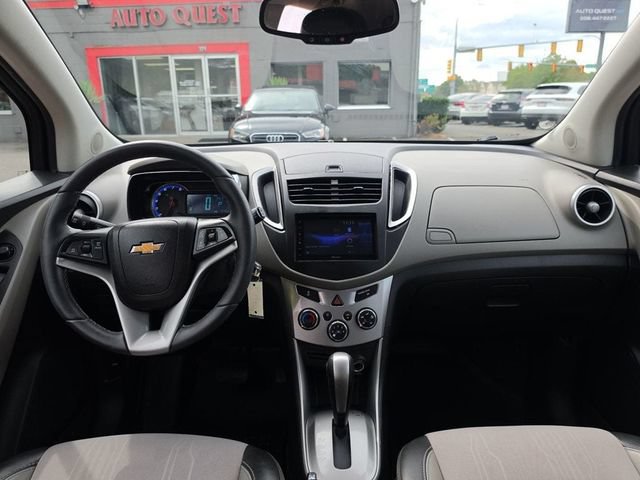 Used 2015 Chevrolet Trax LT w/ LT Plus Package FWD image 28