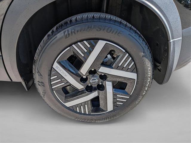 Used 2025 Nissan Kicks SV image 23