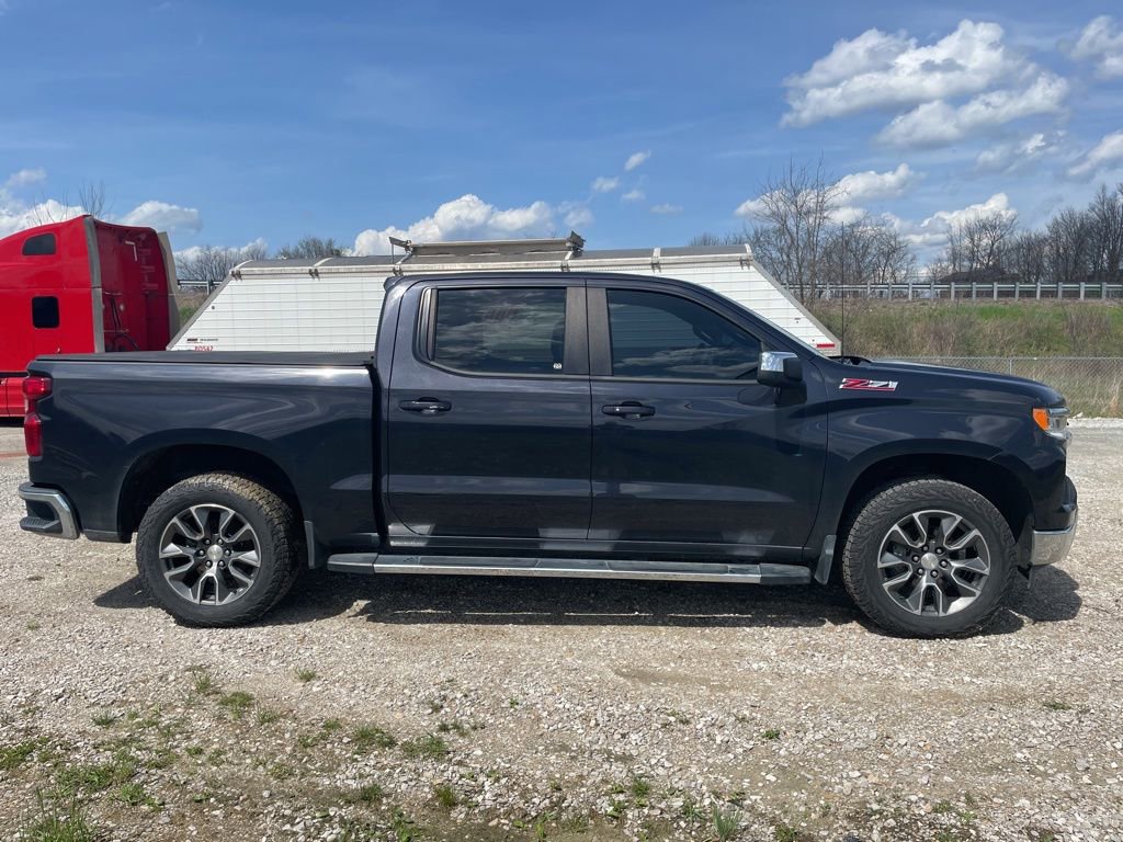 Used 2022 Chevrolet Silverado 1500 LT image 5