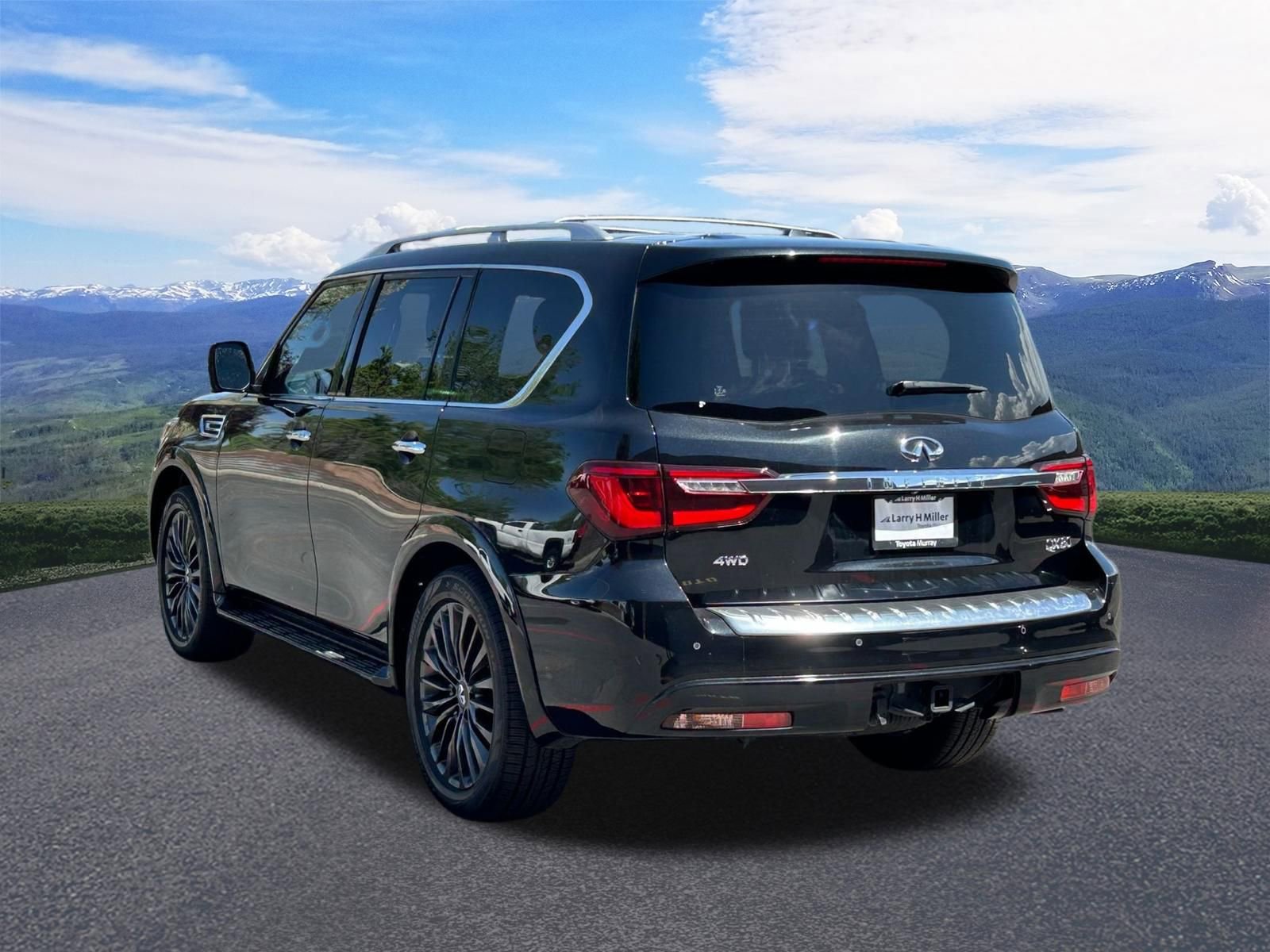 Used 2024 INFINITI QX80 Sensory w/ All-Season Package AWD/4WD image 3