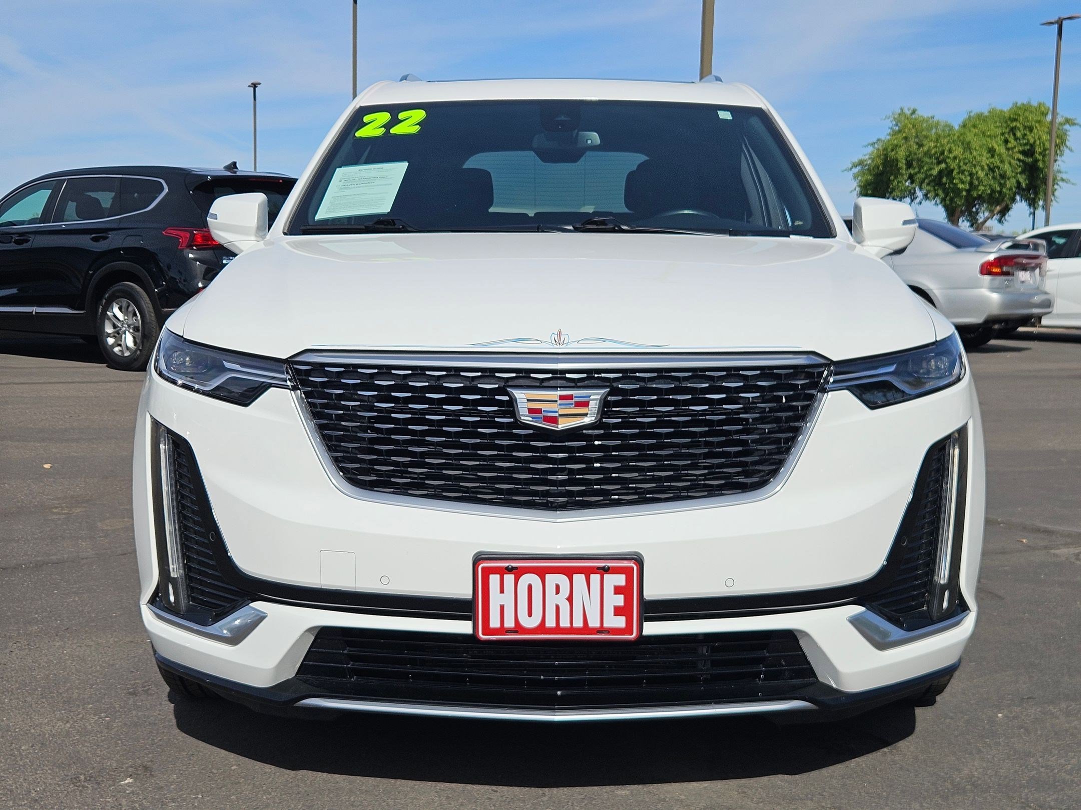 Used 2022 Cadillac XT6 Premium Luxury FWD image 2