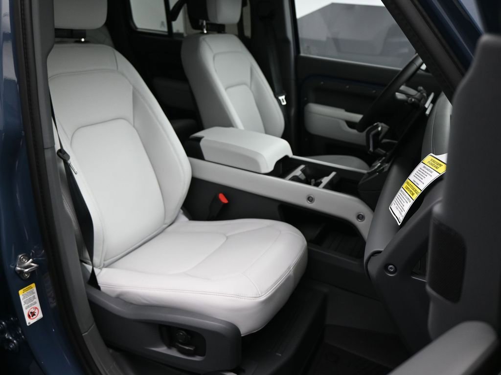 New 2026 Land Rover Defender 110 X-Dynamic SE AWD/4WD image 9