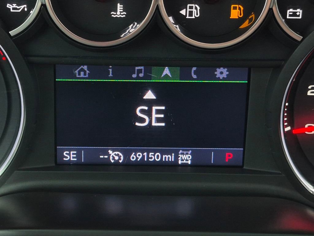 Used 2021 Chevrolet Silverado 1500 LT Trail Boss w/ Convenience Package II AWD/4WD image 19