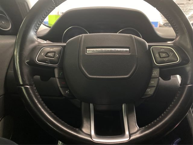 Used 2019 Land Rover Range Rover Evoque SE Premium image 18