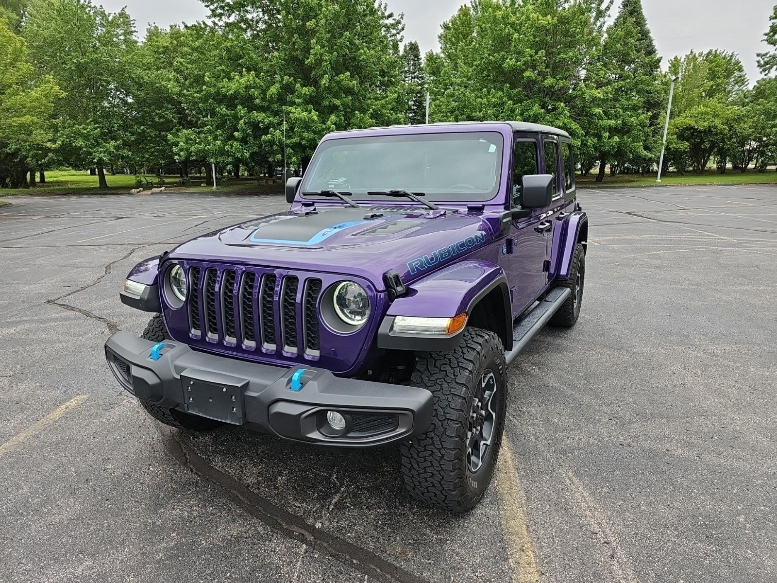 Used 2023 Jeep Wrangler Unlimited Rubicon 4xe AWD/4WD image 2