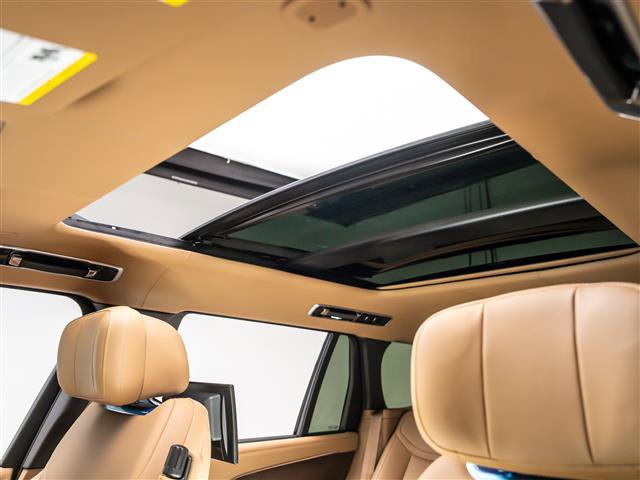 New 2026 Land Rover Range Rover Long Wheelbase Autobiography AWD/4WD image 13