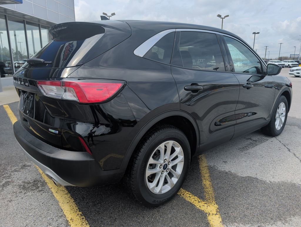 Used 2020 Ford Escape SE image 7