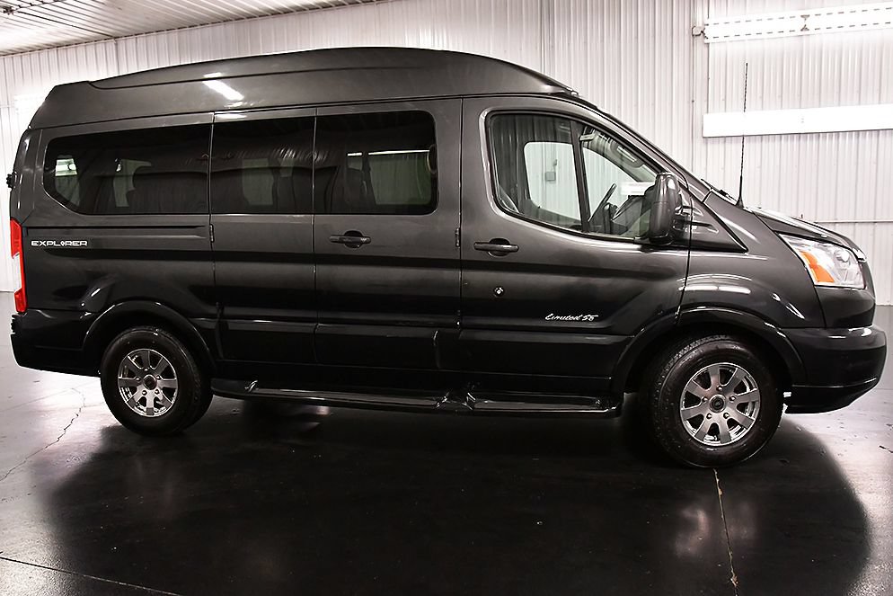 Used 2017 Ford Transit 150 130 Low Roof w/ Exterior Upgrade Package RWD image 9