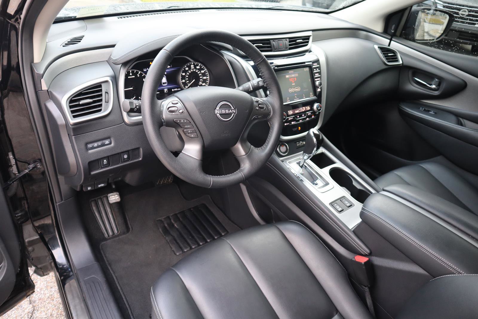 Certified 2024 Nissan Murano SV w/ SV Midnight Edition Package image 21