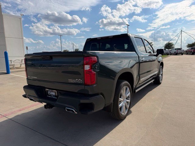 Used 2026 Chevrolet Silverado 1500 High Country AWD/4WD image 3
