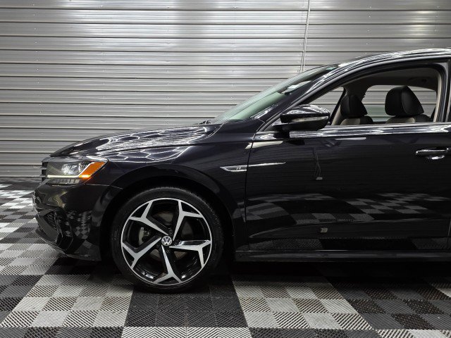 Used 2020 Volkswagen Passat 2.0T R-Line FWD image 39