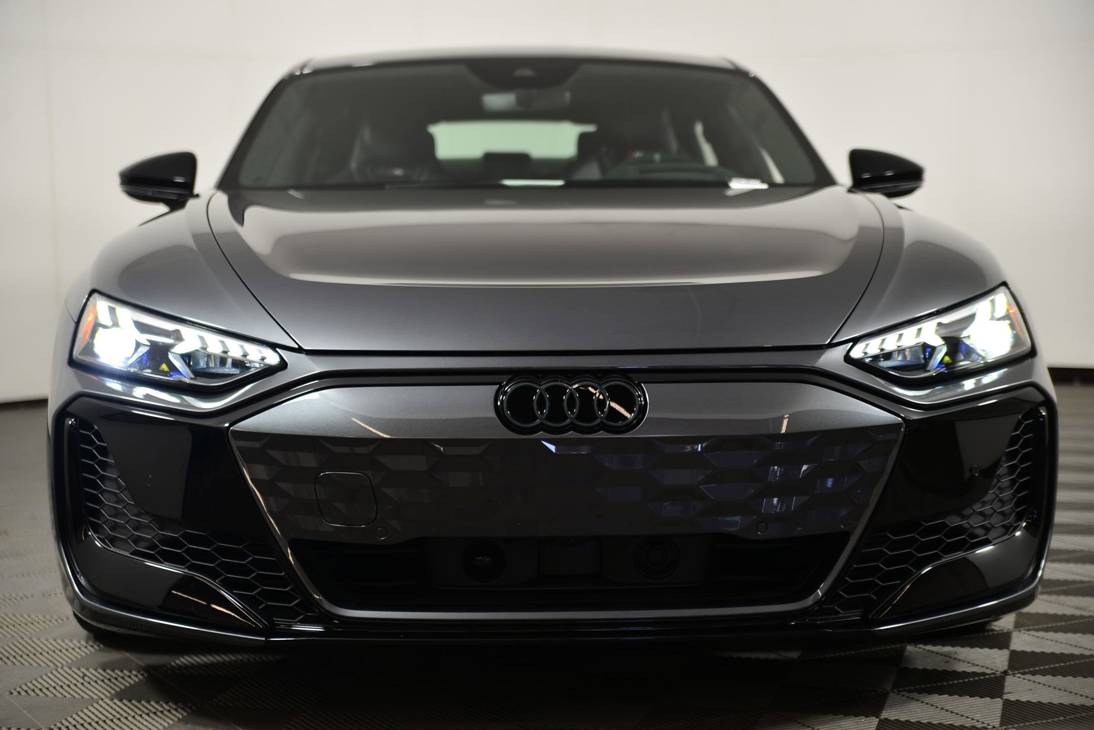 New 2025 Audi RS e-tron GT performance image 5