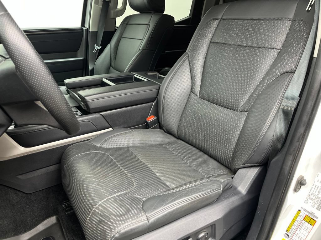 Used 2024 Toyota Tundra Limited AWD/4WD image 19