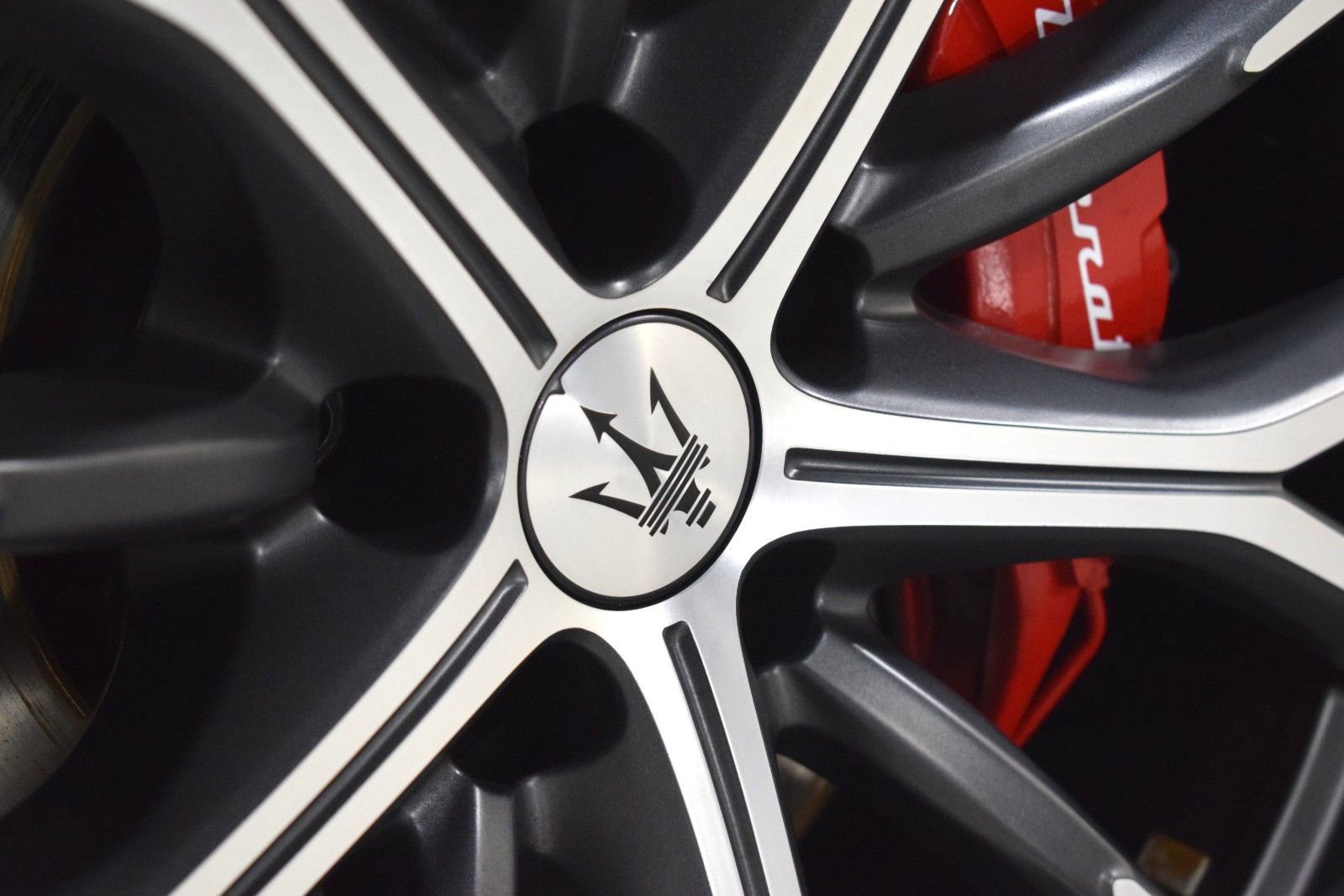 Used 2023 Maserati Grecale Modena AWD/4WD image 18