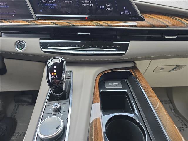 Used 2023 Cadillac Escalade Premium Luxury Platinum image 21