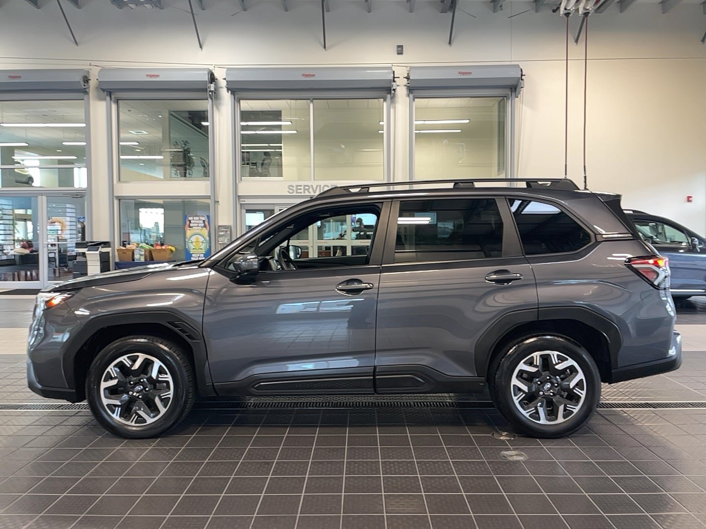 Used 2025 Subaru Forester Premium AWD/4WD image 4