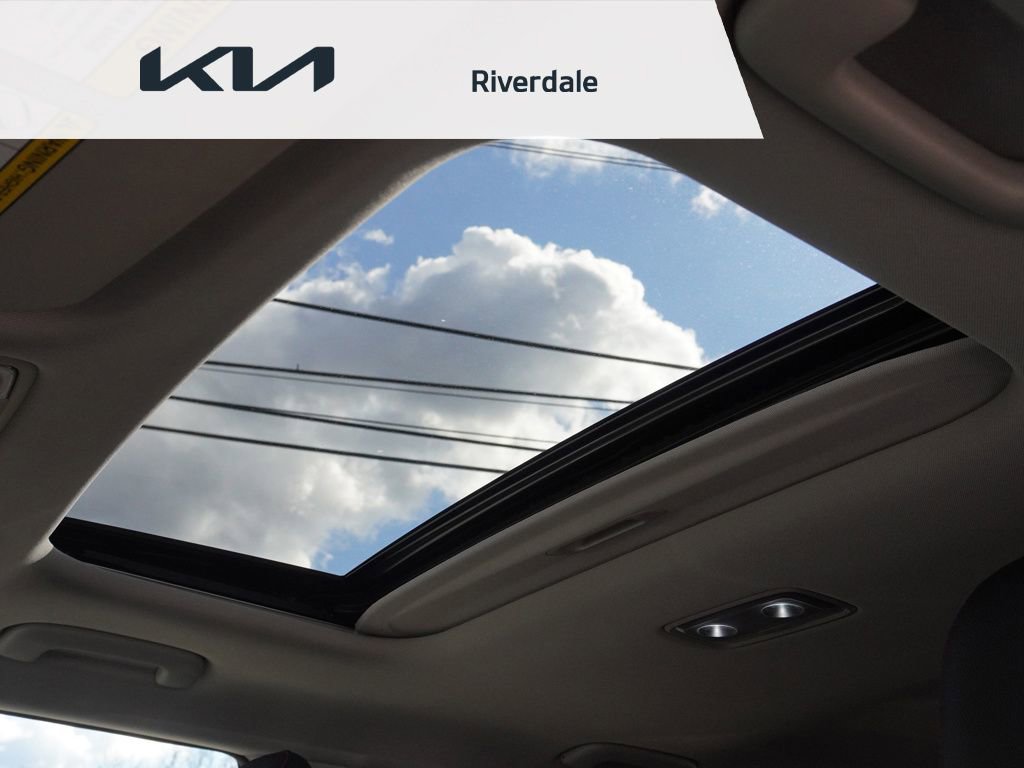 Used 2023 Kia Soul GT-Line w/ GT-Line Technology Package image 21