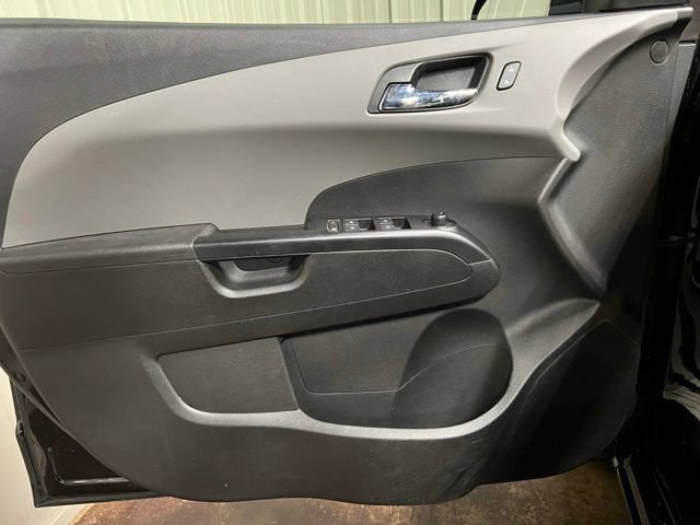 Used 2020 Chevrolet Sonic LT image 11