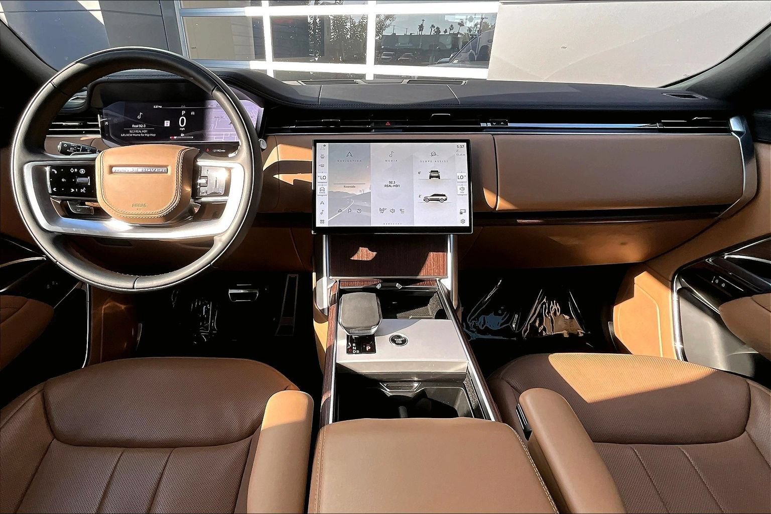 Certified 2024 Land Rover Range Rover SE AWD/4WD image 14