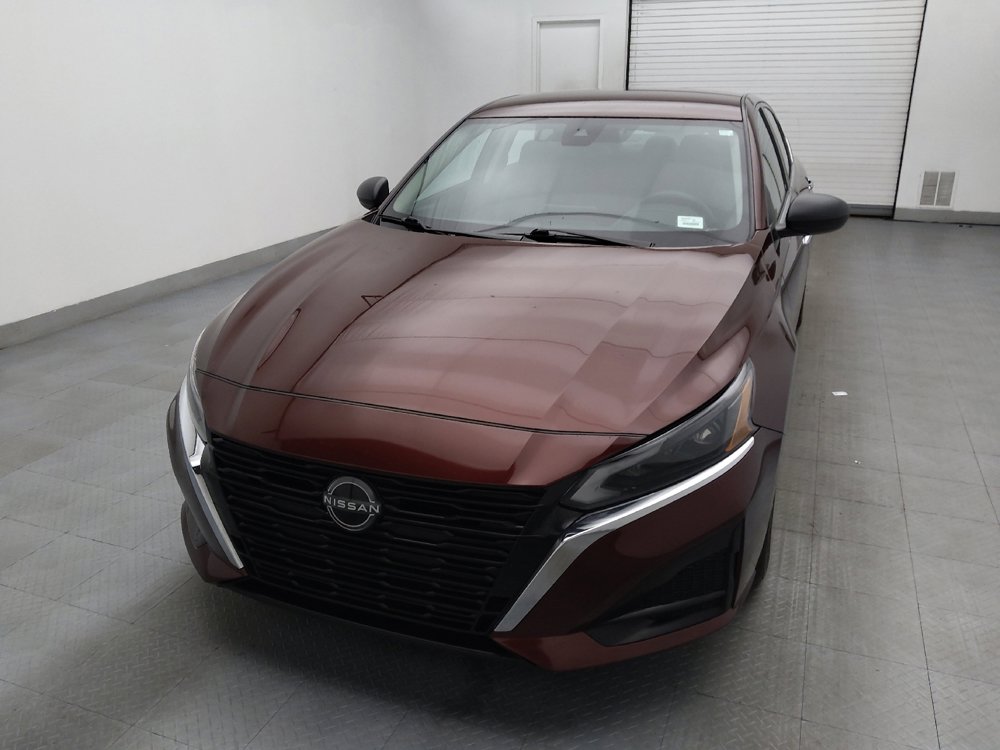 Used 2024 Nissan Altima 2.5 SV image 15