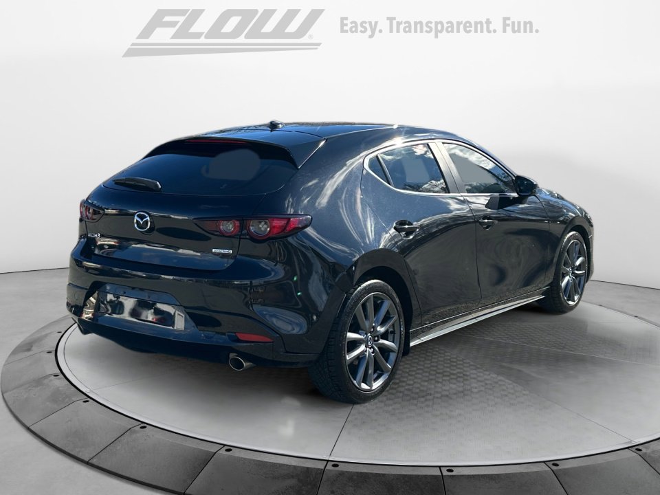 Used 2019 MAZDA MAZDA3 Hatchback w/ Preferred Package image 8