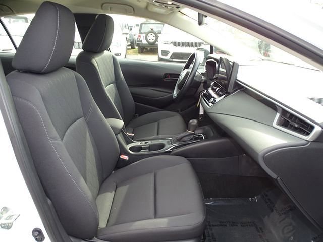 Used 2024 Toyota Corolla LE FWD image 14