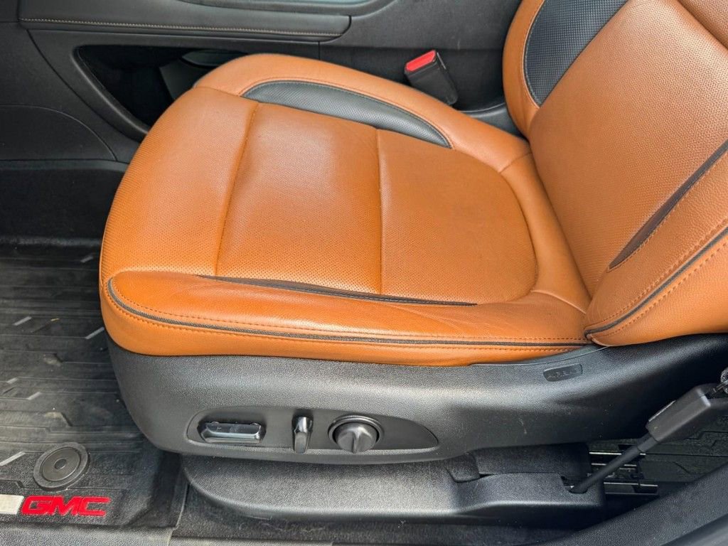 Used 2020 GMC Acadia AT4 AWD/4WD image 15