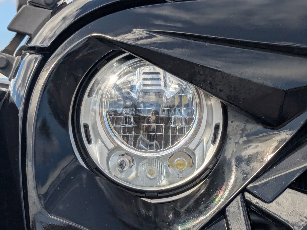 Used 2017 Jeep Wrangler Unlimited Sahara image 11