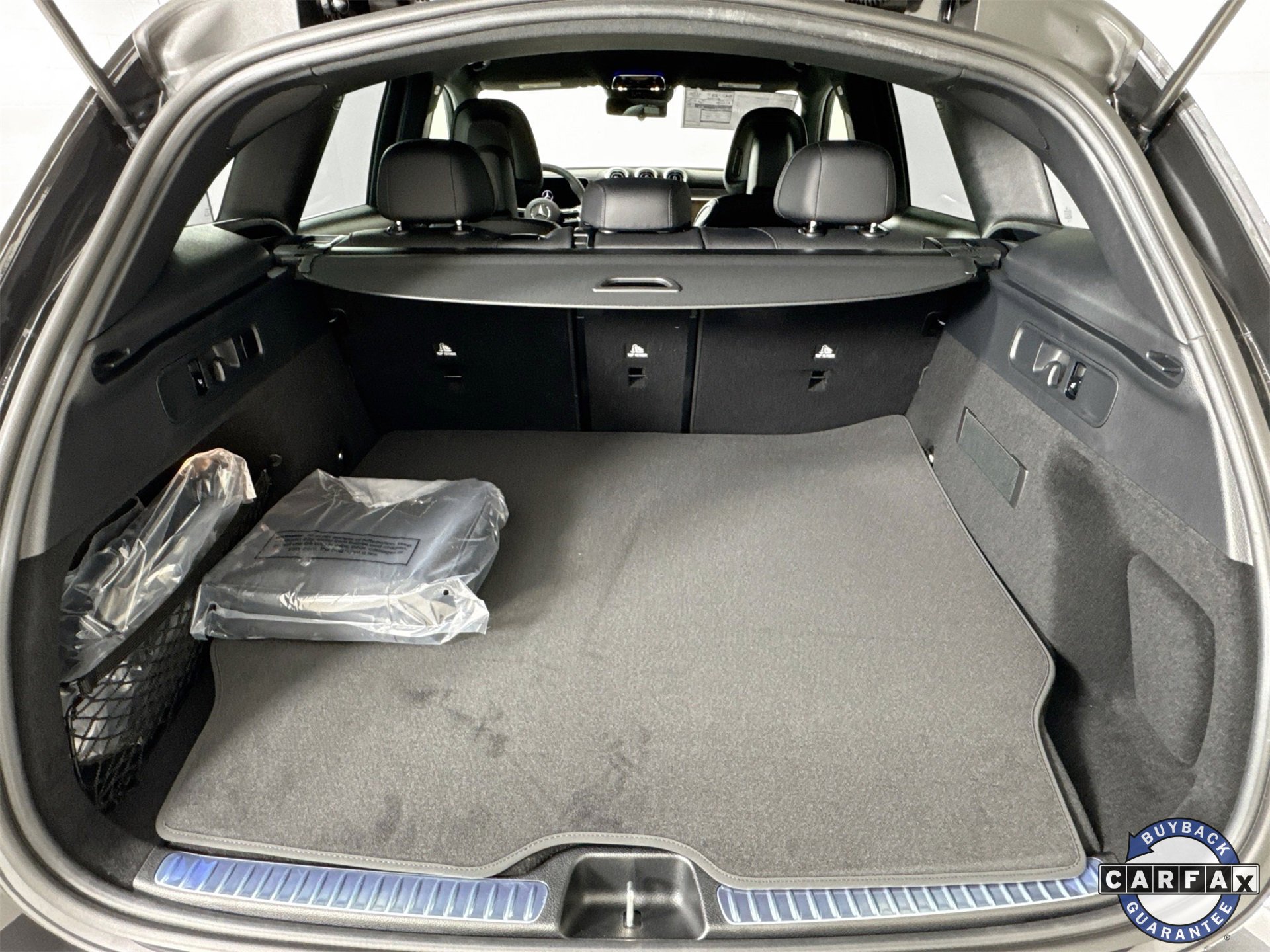 Used 2025 Mercedes-Benz GLC 350e 4MATIC image 28