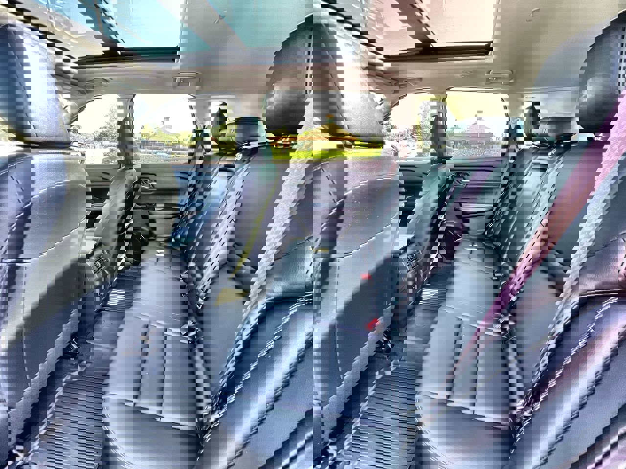 Used 2023 Nissan Rogue SL image 24