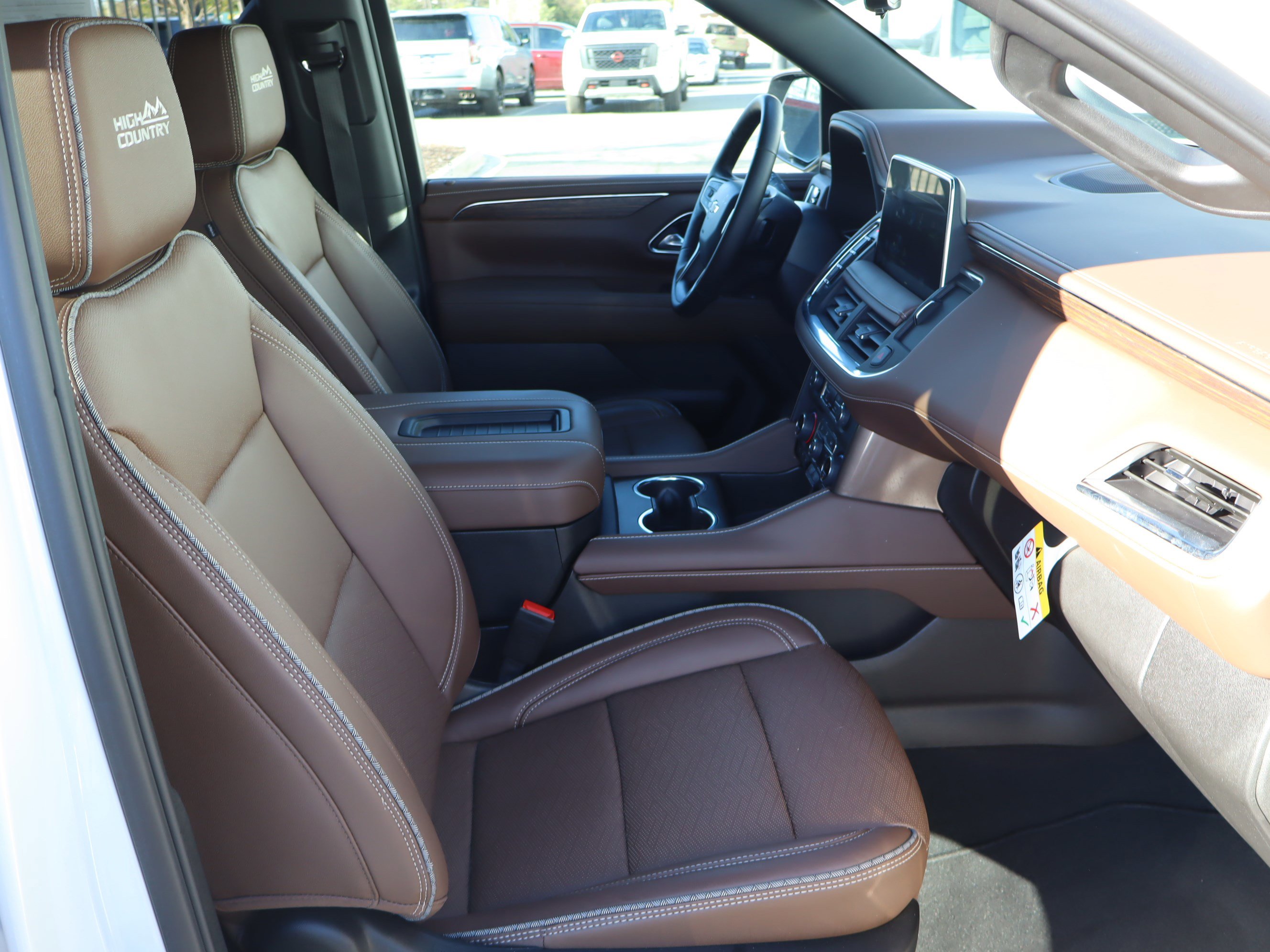 Certified 2024 Chevrolet Tahoe High Country AWD/4WD image 40